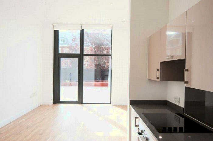 1 Bedroom Apartment To Rent In Burgess Springs, Chelmsford, CM1