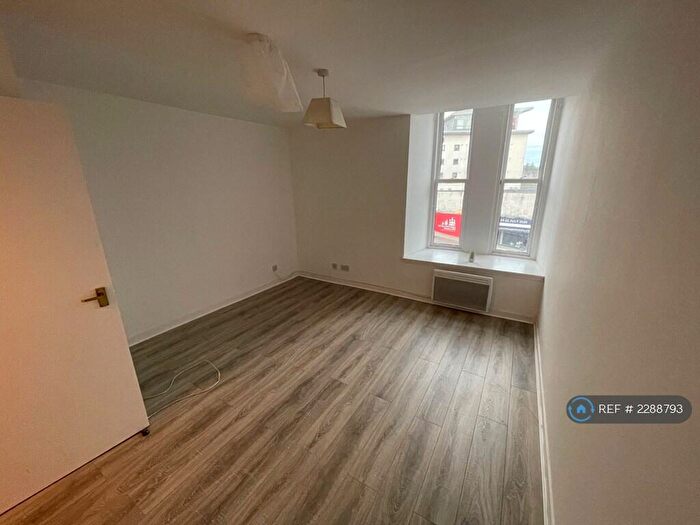 1 Bedroom Flat To Rent In Trinity House, Aberdeen, AB11