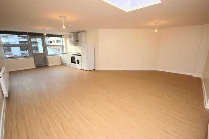 1 Bedroom Apartment To Rent In Flat Churchill House, B63