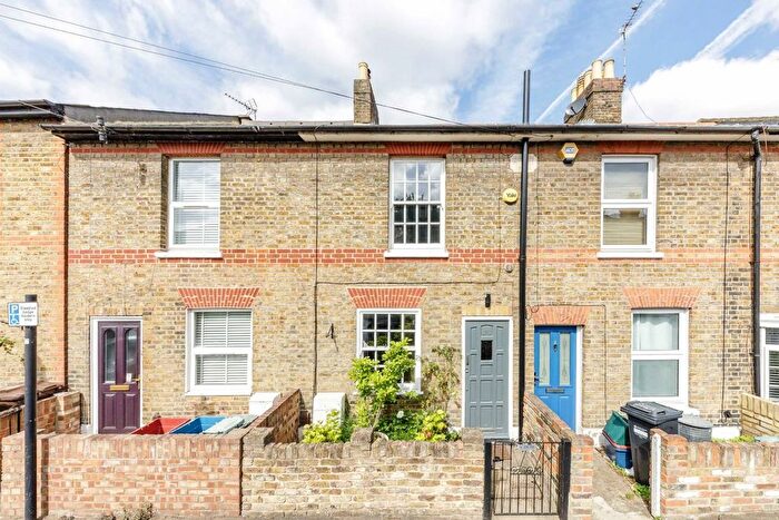 3 Bedroom Terraced House To Rent In Algar Road, Old Isleworth, TW7