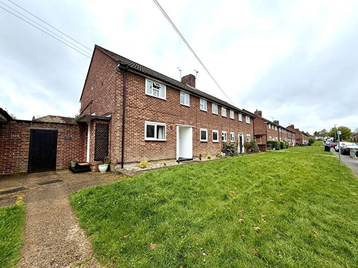 3 Bedroom Maisonette For Sale In Frimley Road, Chessington, Surrey., KT9