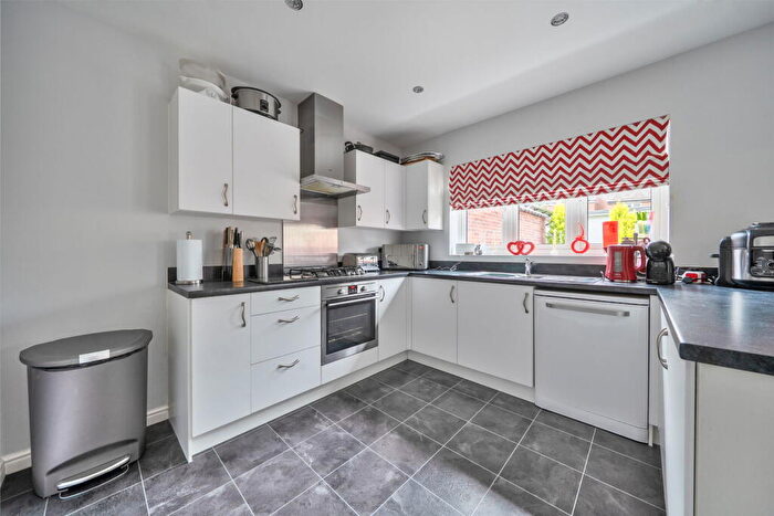 4 Bedroom Detached House For Sale In Silks Way, Andover, SP11