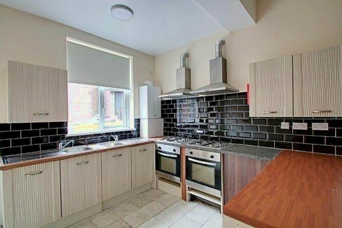 10 Bedroom Property To Rent In Elm Avenue, Mapperley Park, Nottingham, NG3