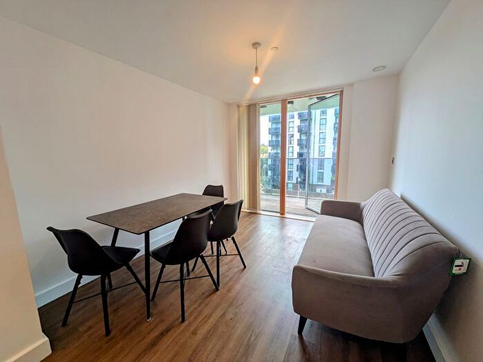 2 Bedroom Flat To Rent In Orwell Court, Jerrard Street, SE13