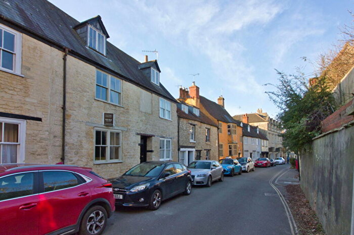 3 Bedroom Terraced House For Sale In Church Street, Calne, SN11