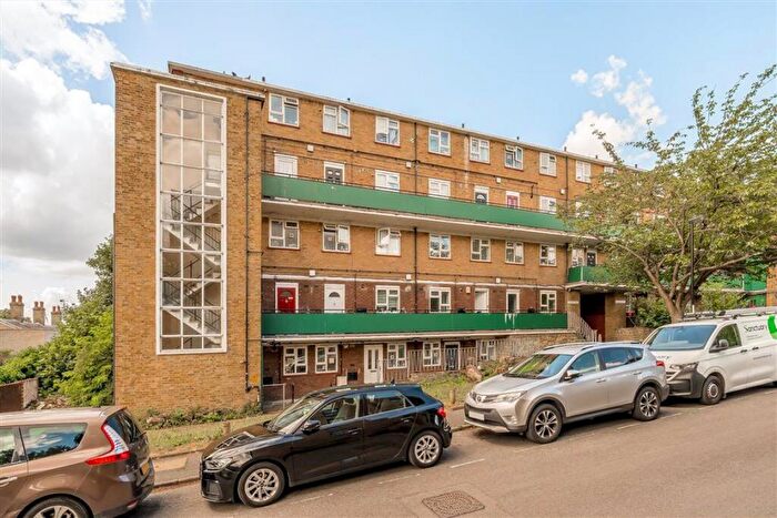 2 Bedroom Flat For Sale In Boone Street, Lewisham, SE13