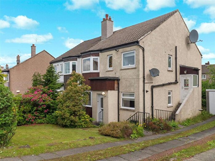 2 Bedroom Flat For Sale In Westbourne Crescent, Bearsden, Glasgow, East Dunbartonshire, G61