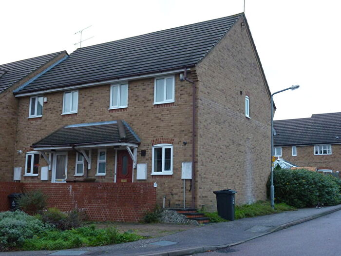 2 Bedroom End Of Terrace House To Rent In Alexander Gate, Stevenage, SG1