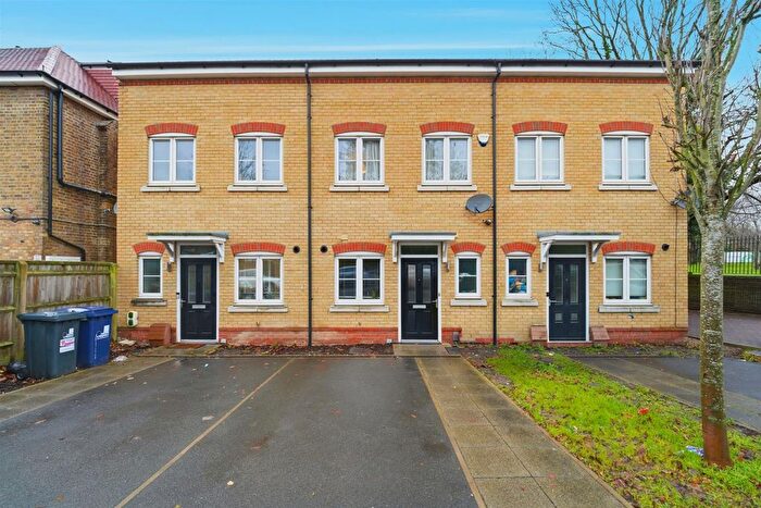 3 Bedroom Terraced House To Rent In Ealing Road, Northolt, UB5