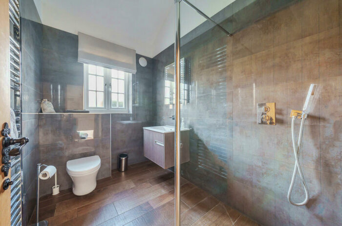 2 Bedroom Barn Conversion To Rent In Burridge Road, Burridge, Southampton, Hampshire, SO31