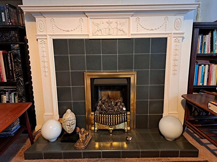 3 Bedroom Terraced House For Sale In Churchill Close, Summerdown, Eastbourne, BN20