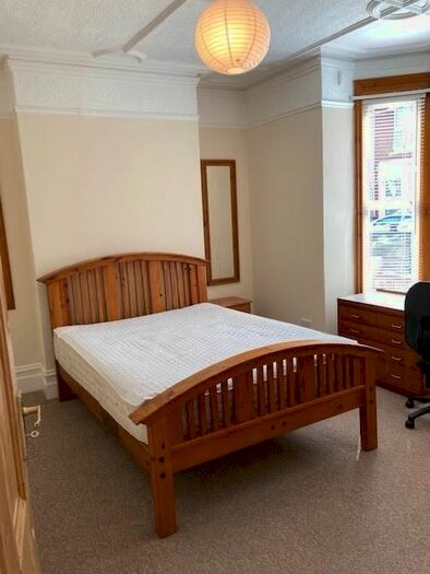 5 Bedroom Terraced House To Rent In Manners Road, Southsea, Portsmouth, PO4