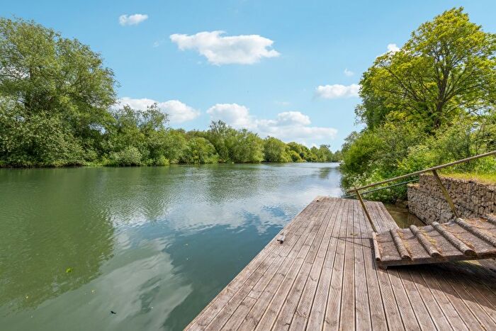 4 Bedroom Detached House For Sale In Reading Road, Cholsey, Wallingford, OX10