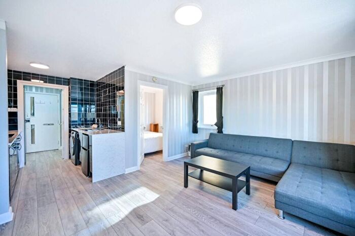 1 Bedroom Flat To Rent In Denmark Road, Kingston, Kingston Upon Thames, KT1