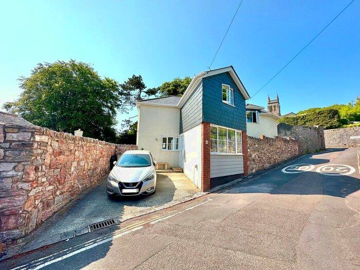 4 Bedroom Property To Rent In Priory Road, Torquay, TQ1