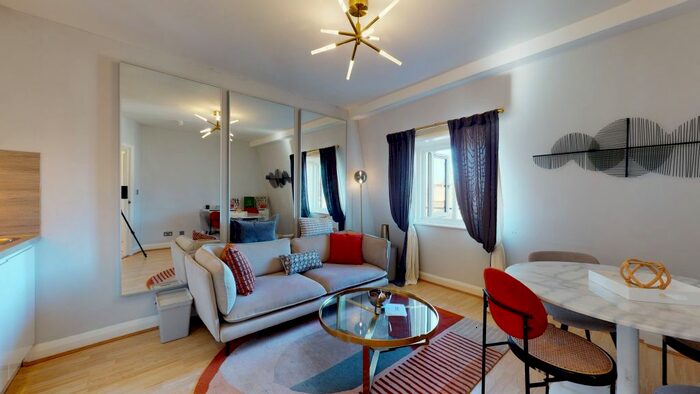 3 Bedroom Flat To Rent In Leinster Gardens, London, W2