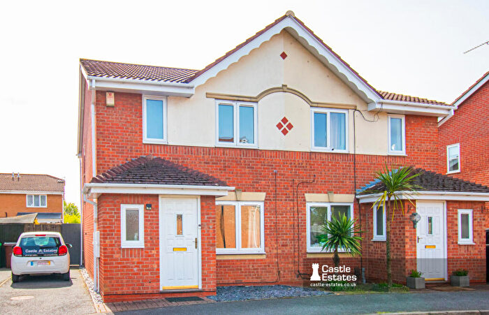 3 Bedroom Semi Detached House For Sale In Marham Close, Nottingham, NG2