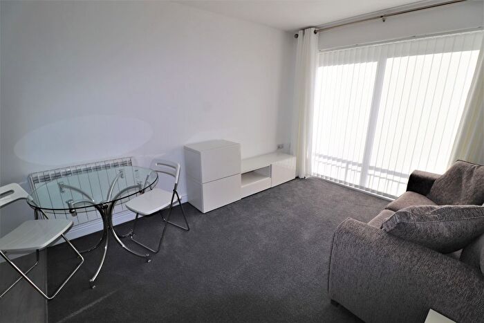 1 Bedroom Flat For Sale In Heol Gruffydd, Rhydyfelin, Pontypridd, CF37