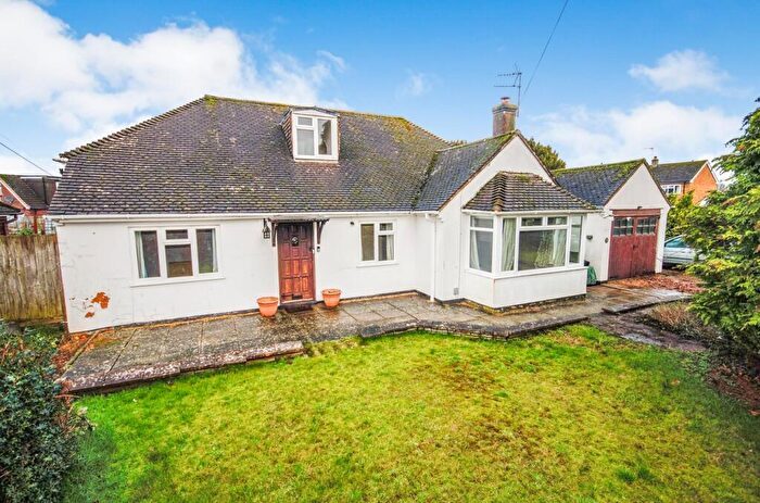 5 Bedroom Detached Bungalow For Sale In South Road, Clifton Upon Dunsmore, Rugby, CV23