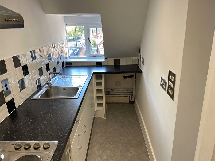 1 Bedroom Flat To Rent In High Street, Coleshill, B46