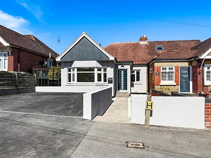 3 Bedroom Semi Detached Bungalow For Sale In Bushy Mead, Widley, PO7