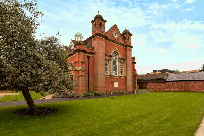 2 Bedroom Apartment To Rent In St Marys Hall, London Road, Reading, Berkshire, RG1