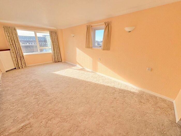 1 Bedroom Apartment For Sale In Seldown Road, Poole, BH15