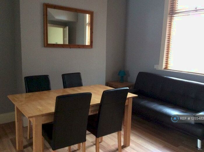 2 Bedroom Terraced House To Rent In Grainger Street, County Durham, DL1