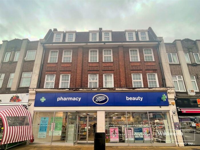 3 Bedroom Apartment To Rent In Kingsbury Road, London, NW9