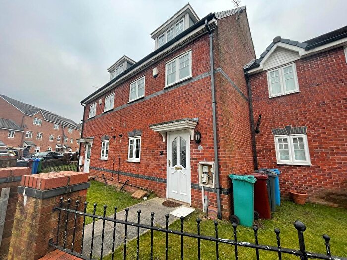 3 Bedroom Terraced House To Rent In Ainsbrook Avenue, Moston, Manchester, M9
