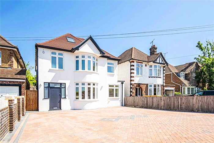 4 Bedroom Detached House For Sale In Totternhoe Road, Dunstable, Central Bedfordshire, LU6
