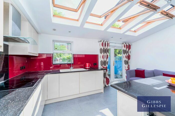 4 Bedroom Terraced House To Rent In Harrow View Road, Ealing, W5