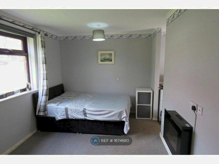 Studio To Rent In Rea Valley Drive, Birmingham, B31