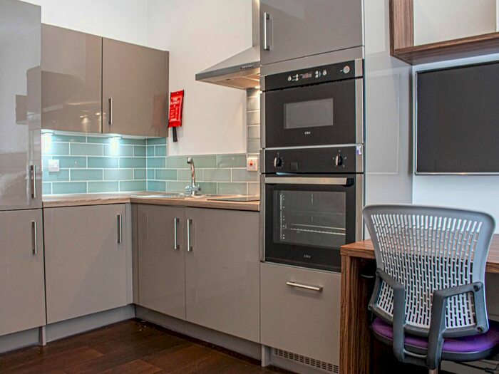 Studio To Rent In Apt, Park Square Residence #, LS1