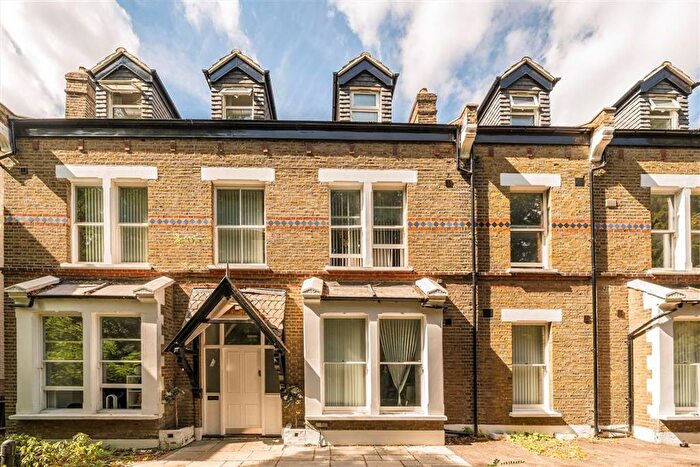 Studio To Rent In Kingston Road, Teddington, TW11