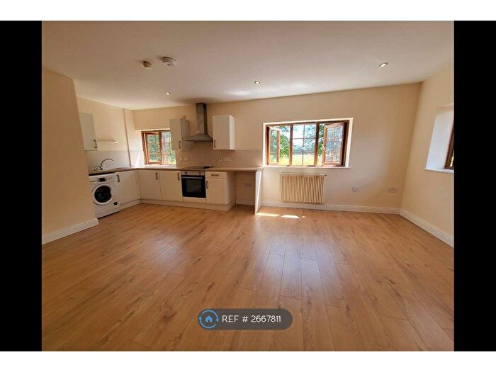 2 Bedroom Flat To Rent In Saffron Lane, Leicester, LE2