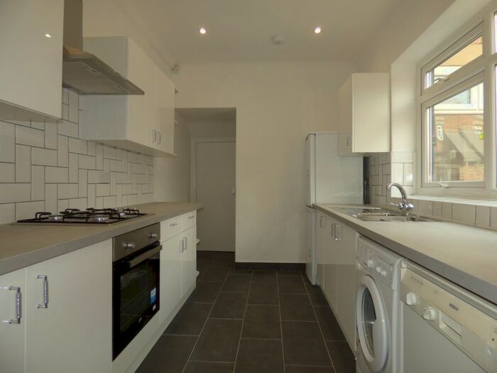 3 Bedroom Terraced House To Rent In Biddlestone Road, Newcastle Upon Tyne, NE6