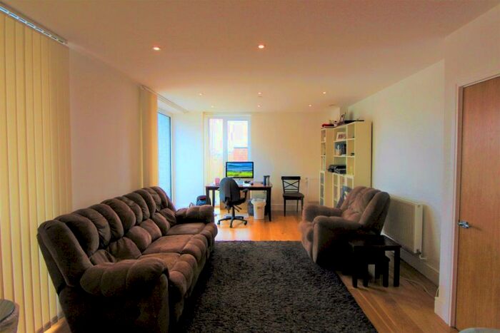 2 Bedroom Flat To Rent In Soveregin Tower, Canning Town, E16