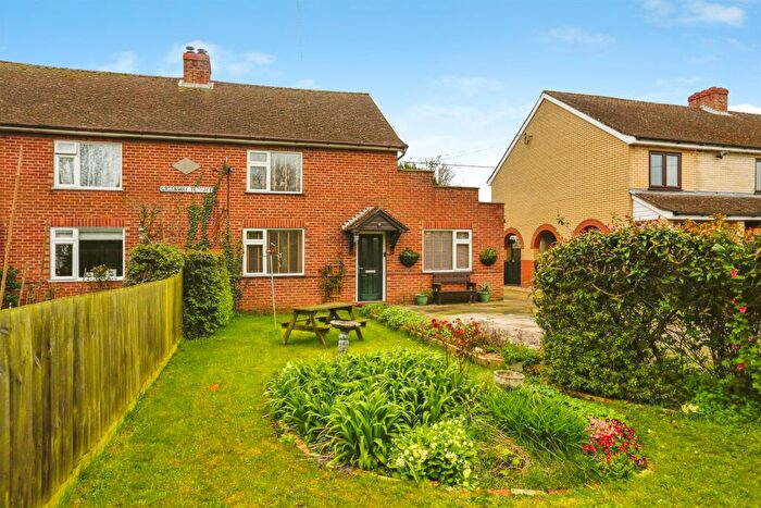 3 Bedroom Semi-Detached House For Sale In Greenways Terrace, Gosbeck, Ipswich, IP6