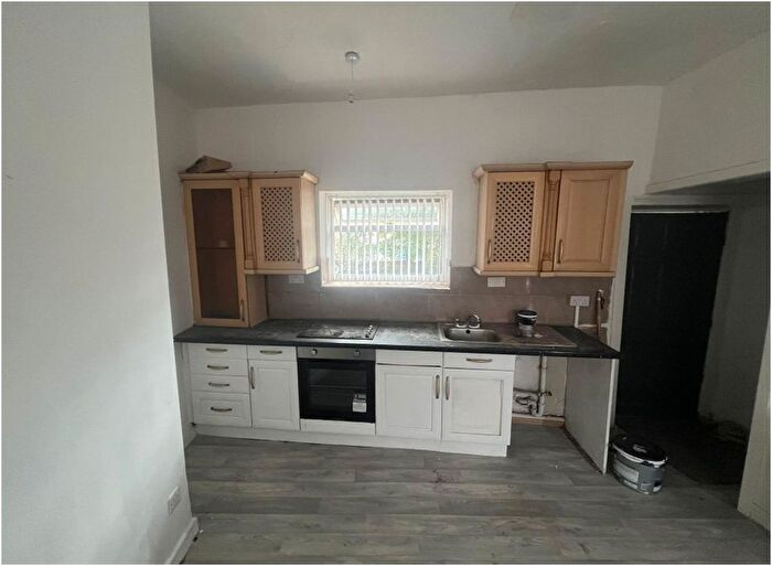 2 Bedroom Terraced House To Rent In The Triangle, Huddersfield, HD1