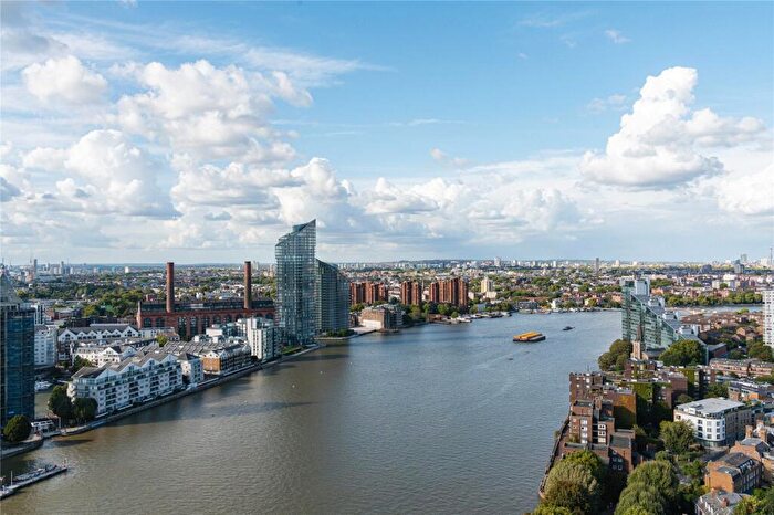 2 Bedroom Apartment For Sale In Lombard Road, London, SW11