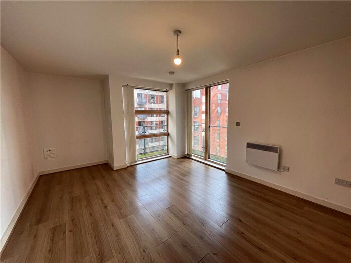 1 Bedroom Apartment For Sale In Barton Place, Hornbeam Way, Manchester, M4
