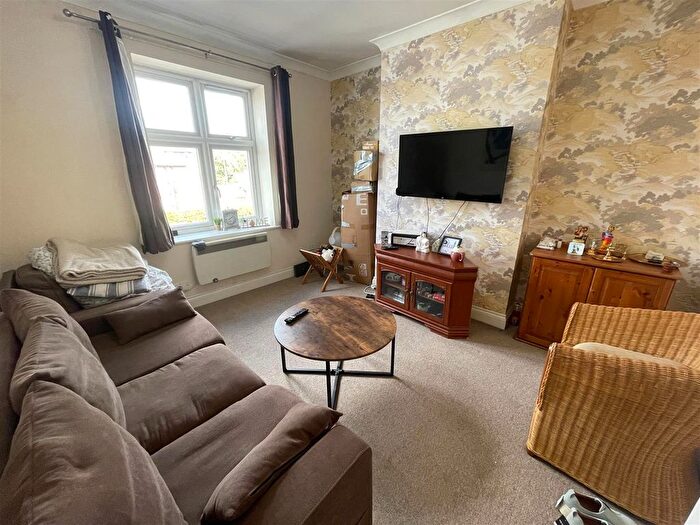 1 Bedroom Flat To Rent In Watford Way, London, NW7