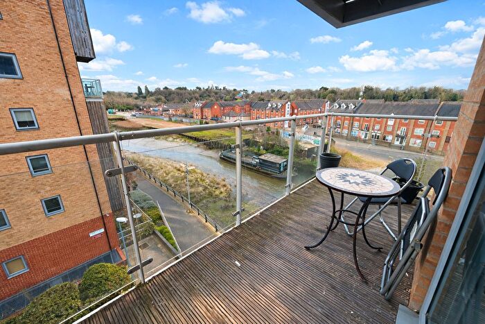 2 Bedroom Flat To Rent In Hawkins Road, Essex, CO2