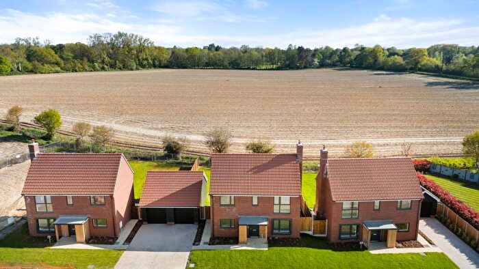 3 Bedroom Detached House For Sale In Robinson Close, Great Bromley, Colchester, CO7