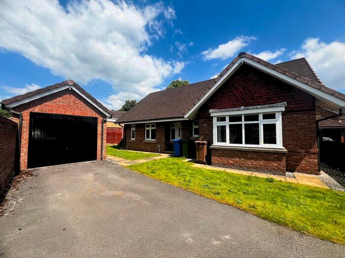 2 Bedroom Bungalow To Rent In Nunburnholme Avenue, North Ferriby, HU14