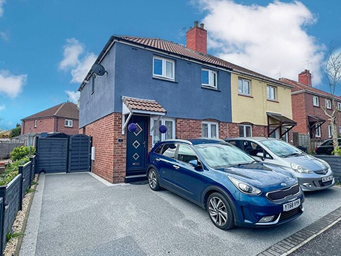 3 Bedroom Semi-detached House For Sale In Bushell Road, Newton Abbot, TQ12