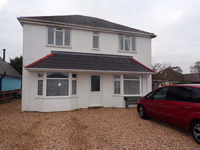 3 Bedroom Flat To Rent In Blackfield, SO45