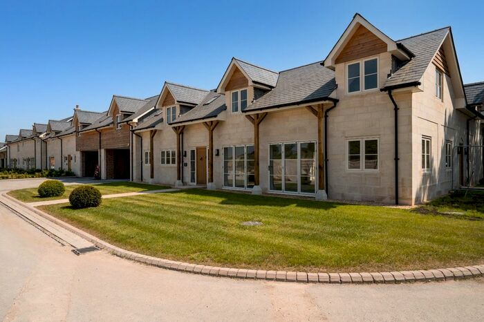 4 Bedroom Detached House For Sale In Butterfield Close, Netherhampton, Salisbury, Wiltshire, SP2