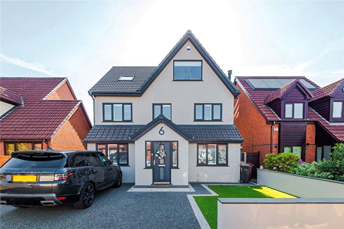 4 Bedroom Detached House For Sale In Langstone Close, Horwich, Bolton, BL6